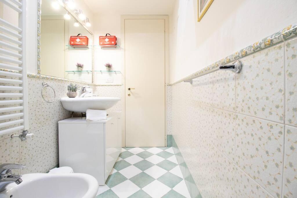 50 Metri Duomo Di Lucca Self Check-In E Wi-Fi Apartment Exterior foto